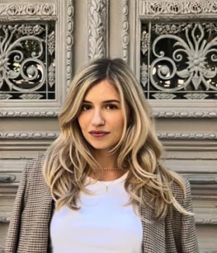 Ioana Badea - HIM Alumni