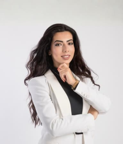 Karolina Petrova - HIM Alumni